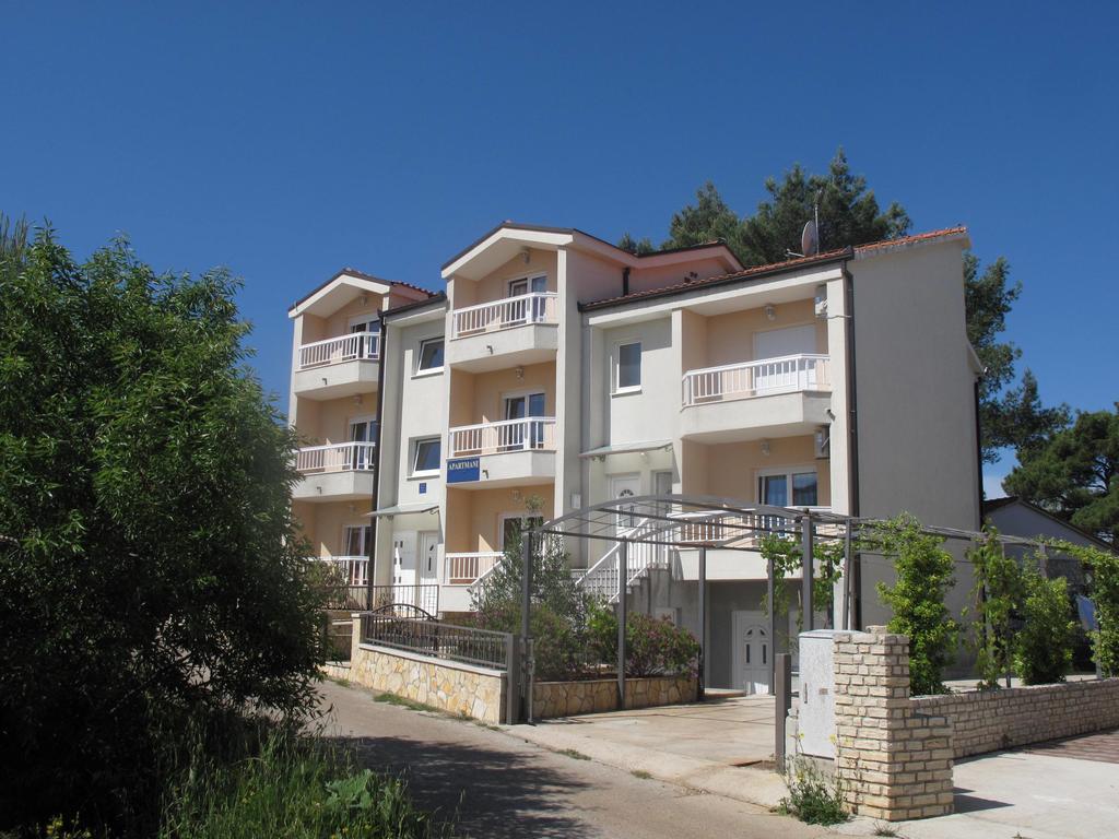 Apartments Mia 스타리 그라드 외부 사진