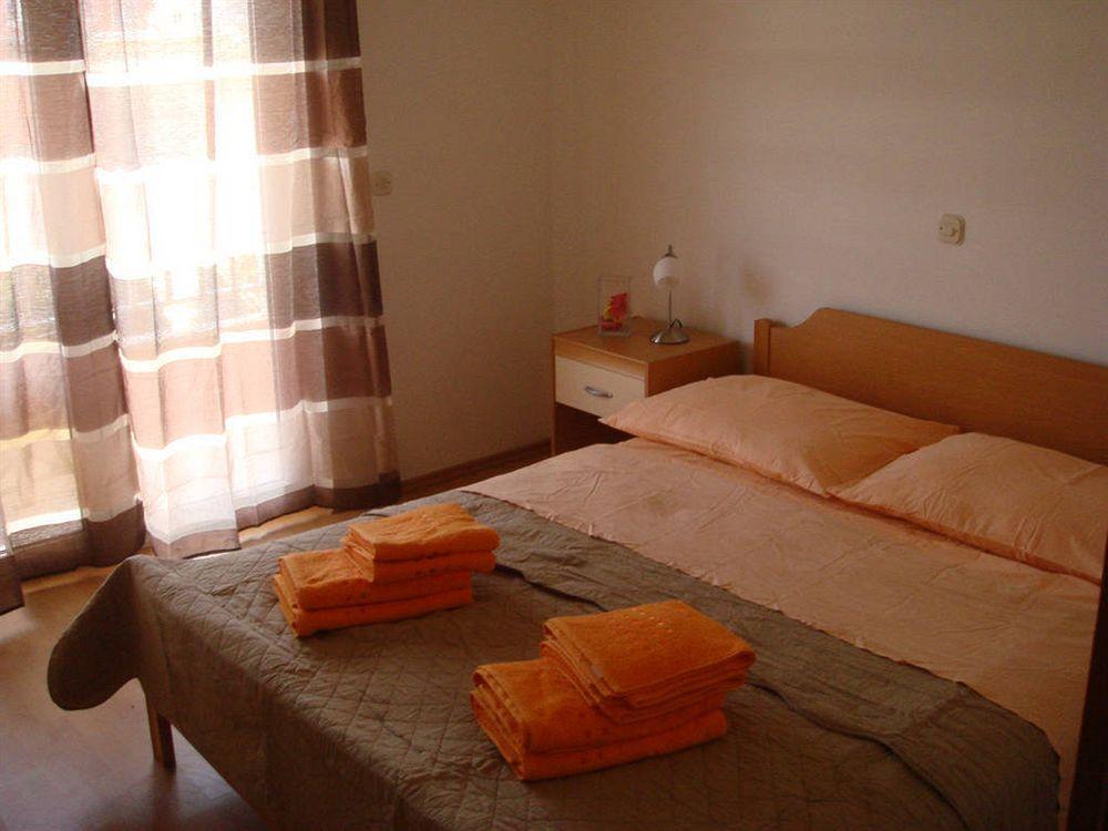 Apartments Mia 스타리 그라드 외부 사진